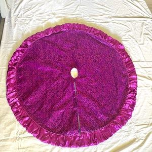 Christmas Tree Skirt Purple Satin Velvet Embossed Scrollwork Glitter 50” Round